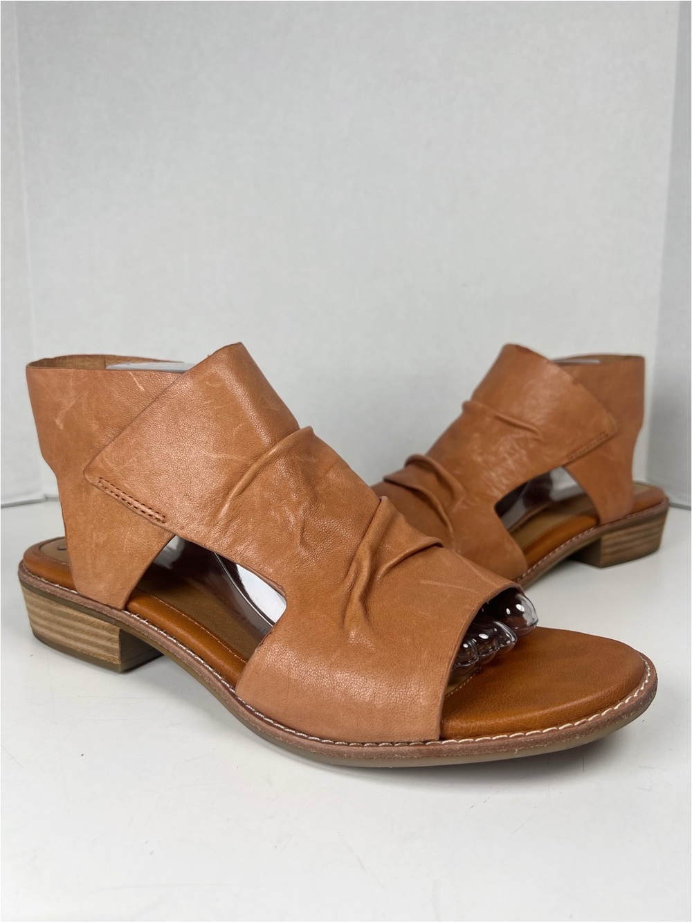 SOFFT Women’s Size 11M Luggage Leather Naoma Zipper Peep-Toe Slingback Sandal